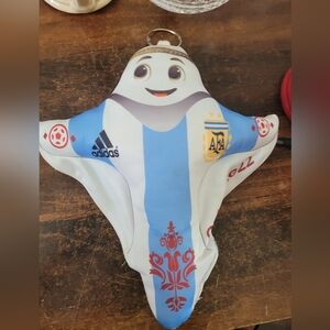 La'eeb 2022 Qatar Fifa Mascot Keychain Adidas 11.5" X 10.5"